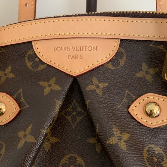 ✨👜 Louis Vuitton Tivoli GM 💎✨ - Picture 10 of 16